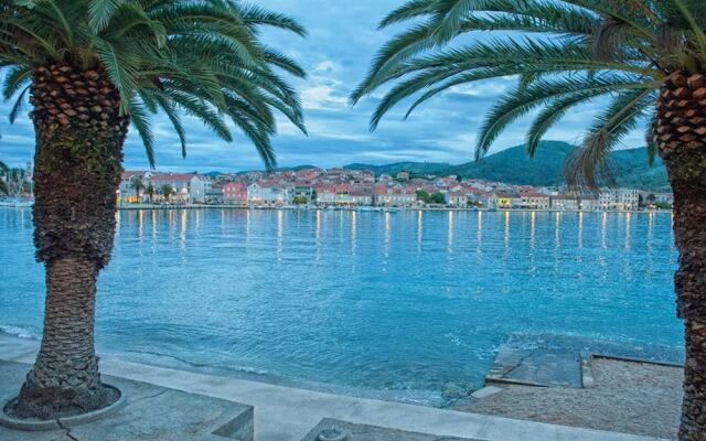 Beautiful new Apartment Near the Beach - Vela Luka -korcula Island