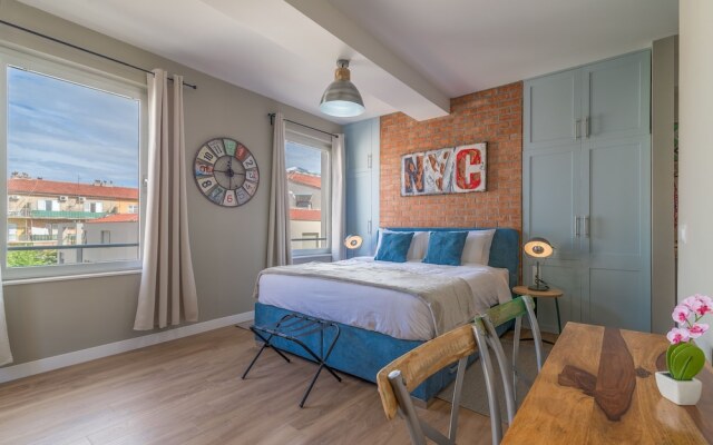 Luxurious Suites Elegance