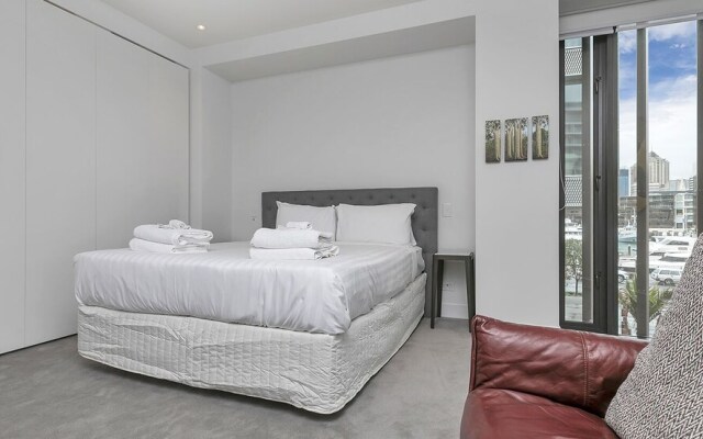 QV Harbour One Bedroom with Parking -866