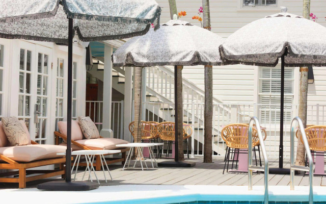 Lighthouse Hotel - Key West Historic Inns