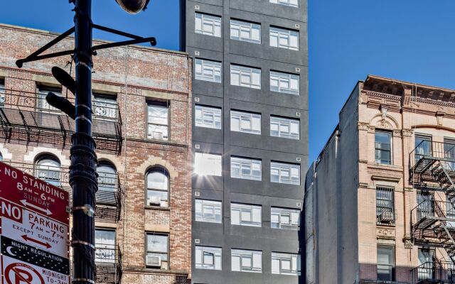 Orchard Street Hotel