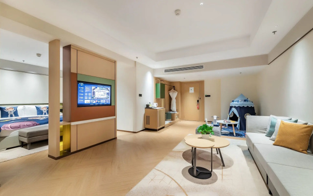 Holiday Inn Chongqing Guanyinqiao by IHG