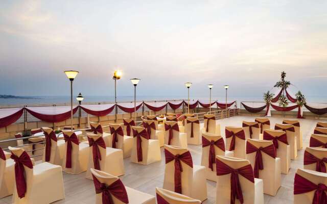 Ramada Plaza by Wyndham Palm Grove