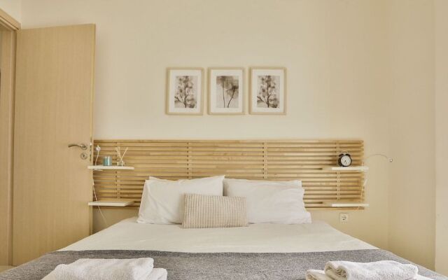 Nautilus Apartments Airport by Airstay