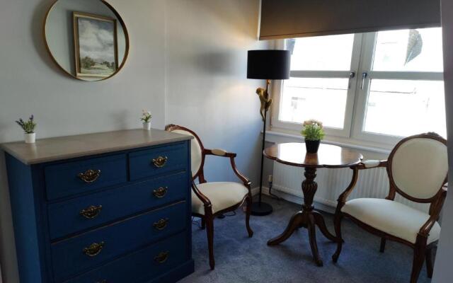 NEW Fabulous 2BD Maisonette Dunfermline, Fife