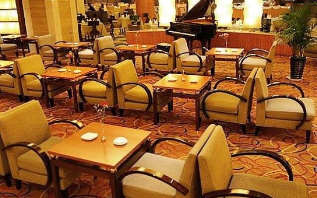 Yinlong Hotel