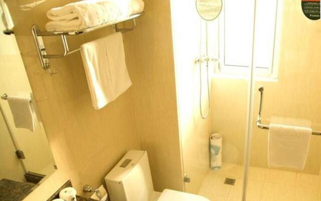 GreenTree Inn Chongqing North Railway Station Express Hotel