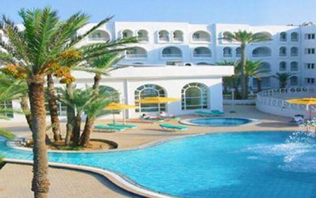 Hotel Les Sirenes Beach