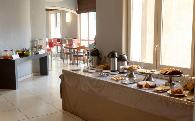 Napolit'amo Hotel Medina