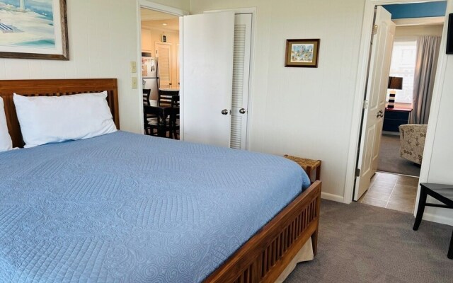 Close Enough 4 Bedroom Home by RedAwning