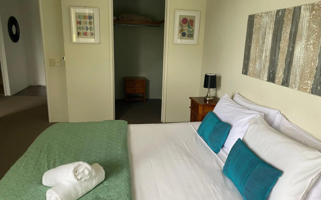 Contessa Holiday Apartments – Guest Rooms – Gold Coast