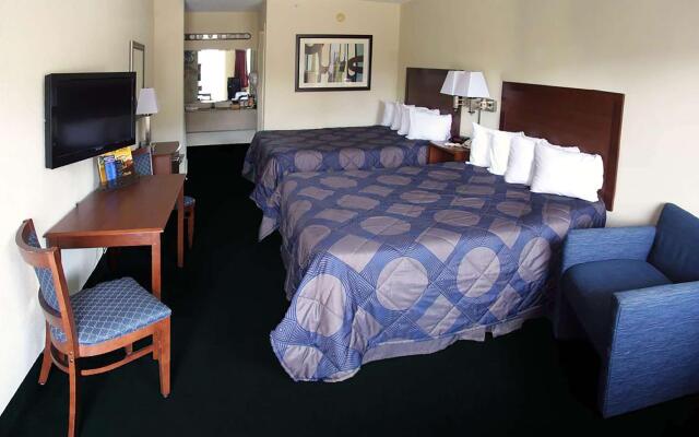Travelodge by Wyndham Branson
