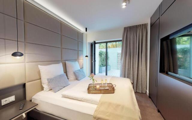 White Pearl Apartment 0.06