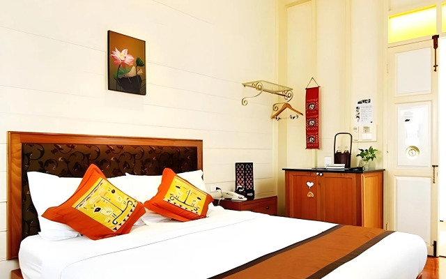 Baan Dinso Hostel