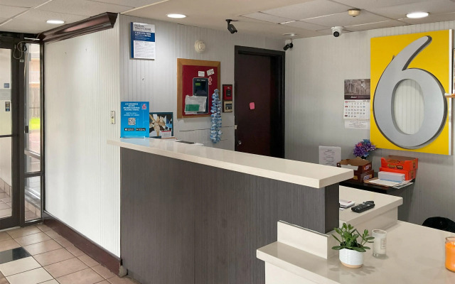 Motel 6 Baton Rouge, LA - East - I-12