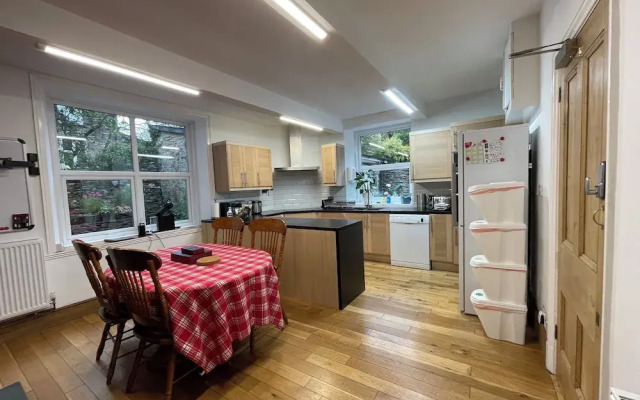 Tyn Y Fron Country House