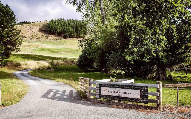 The Pear Orchard Lodge