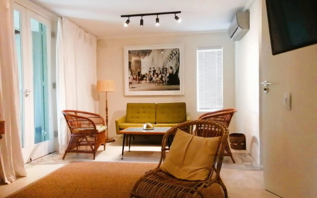 Cape Standard Guest House