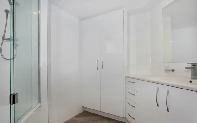 Kings Way Apartments