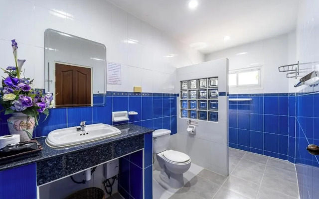 Siam Court Hotel And Resort