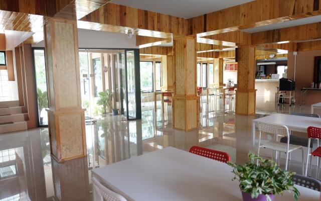Juntima Place at Amphawa