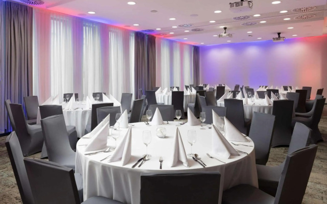 Hampton by Hilton Lodz City Center