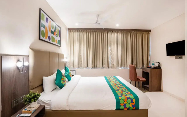 Treebo Vro Boutique, Andheri East