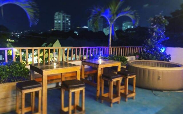 Bike and Dive Hostel