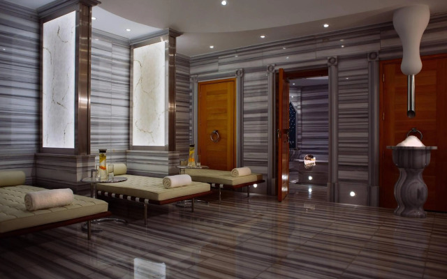 Renaissance Izmir Hotel