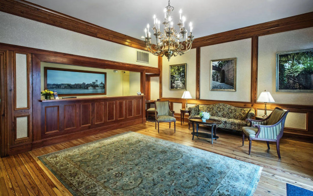 River Street Inn