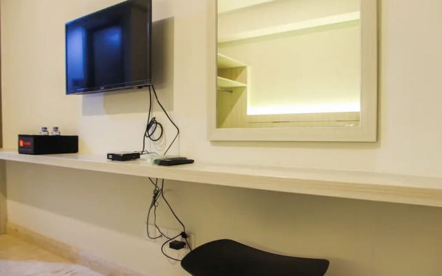 New Studio with Sea View at Gold Coast Apartment