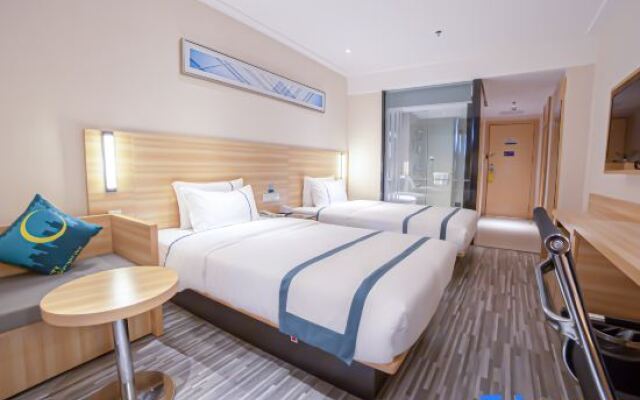 Season flower HOTEL (Yulin Hongjin Mall Branch)
