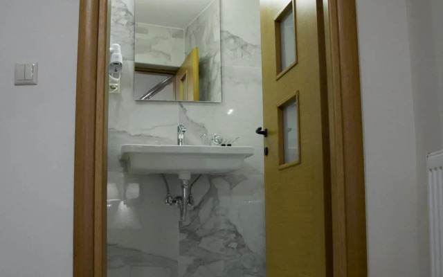 Kentrikon Hotel