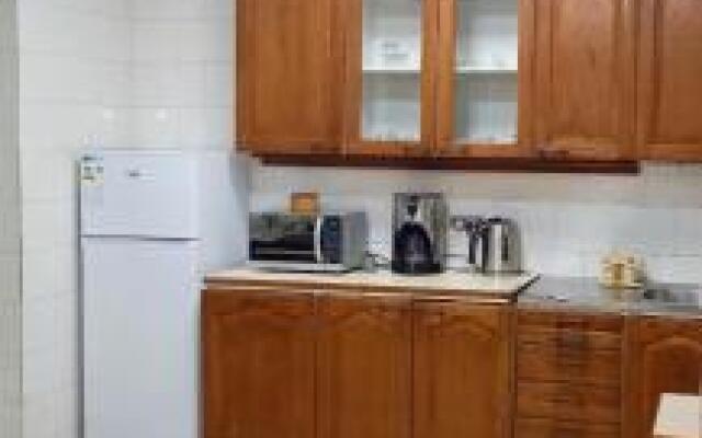 Classic Apartment On Kievyan