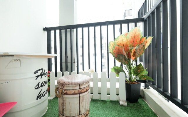 Studio Signature Park Grande Apartment Near MT Haryono