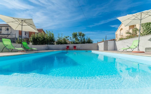 Apartment Mlađo - swimming pool: A2 Privlaka, Zadar riviera