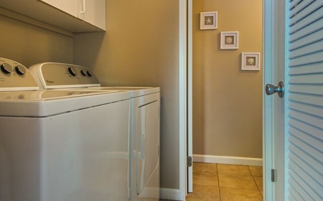 Tron - 3 Br Condo
