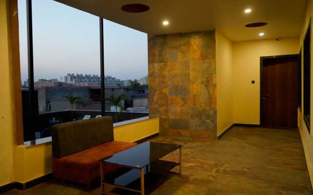 Orange Eye Resort