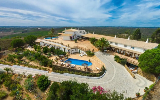 Monte da Bravura Green Resort