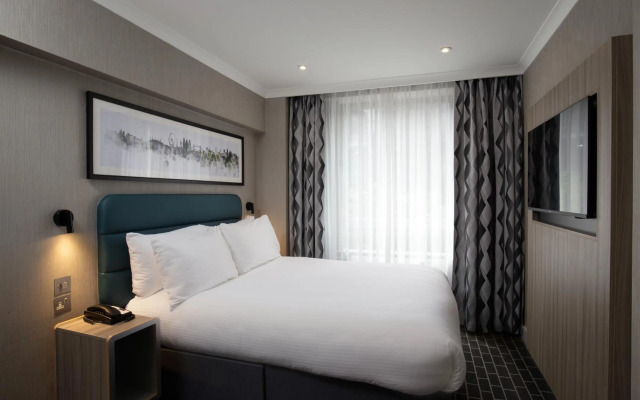 City Sleeper at Royal National Hotel