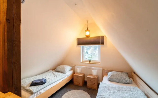 Cosy Holiday Home Yalet in Brilon-wald