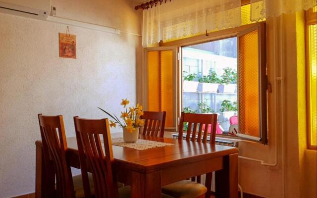 Two bedrooms apartment Vrsar Goga-max 4 pax, beach area