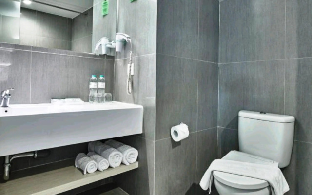 Zuri Express Lippo Cikarang