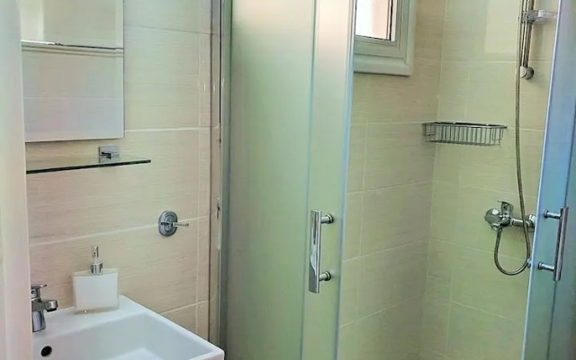 Apartment 12 Kition