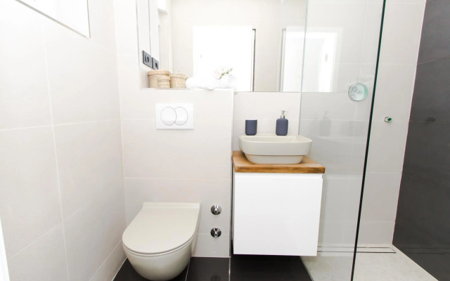 Alexandra Apartments