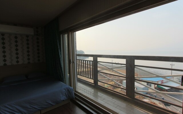 Ganghwado Four Season Pension