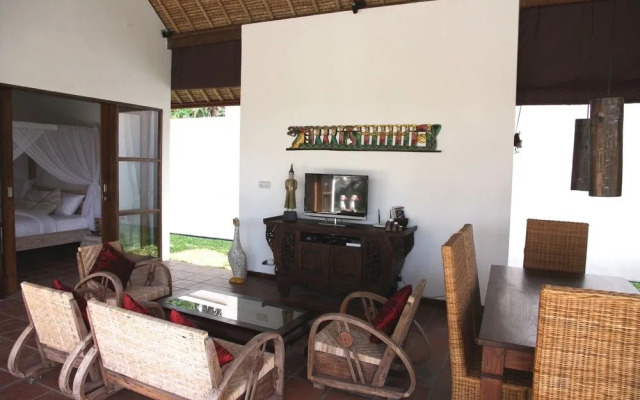 Villa Candi Kecil 1