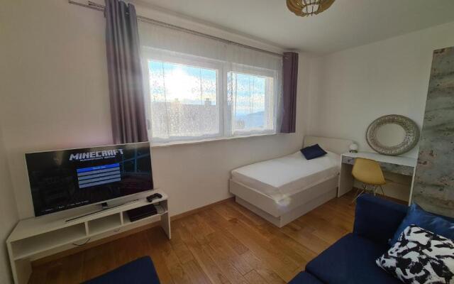 Mariposa Makarska 83m2 new apartment with garage
