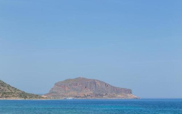 Aparthotel 3 Stars Monemvasia