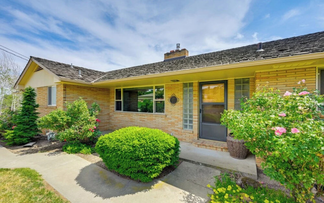 Family-friendly Yakima Escape w/ Yard & Pool!